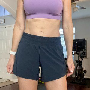 Lululemon Track That Mid-Rise Lined Short 5", Size 6, True Navy